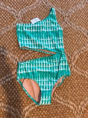 Crewcuts Size 16 NWT Girls / Kids One-Shoulder Green Tie-Dye Cutout Swimsuit